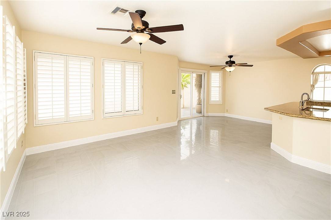 Las Vegas, NV 89128,2105 Harbor Cliff DR
