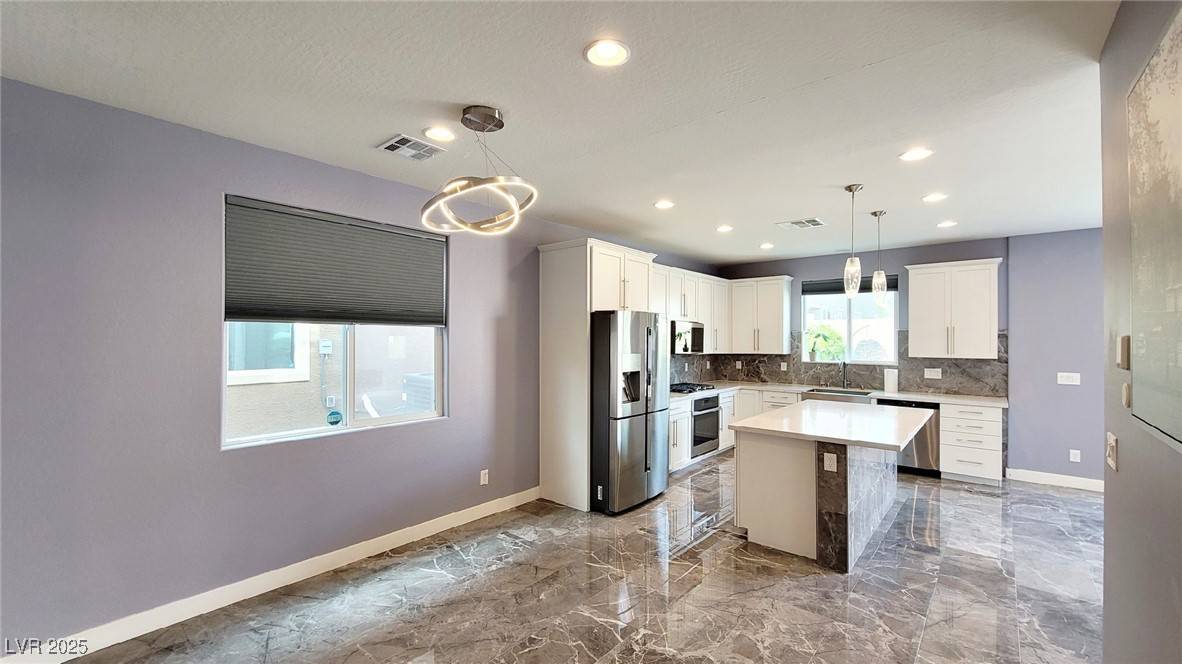 Las Vegas, NV 89113,7498 Tinley Creek AVE