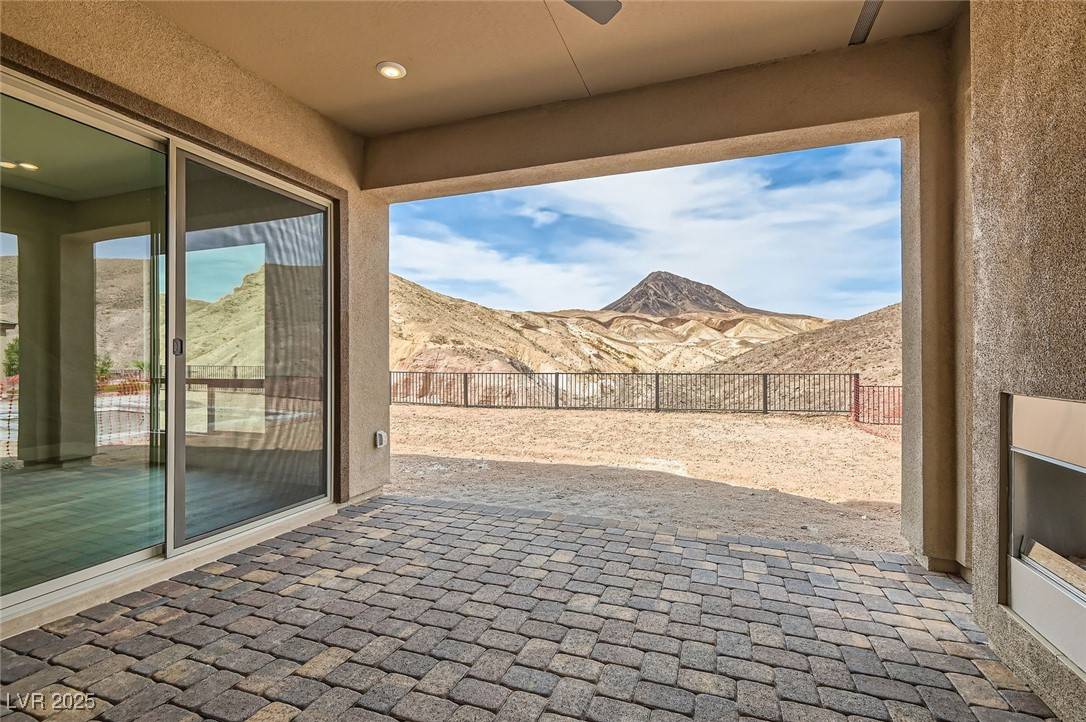 Henderson, NV 89011,138 Crimson Cactus AVE