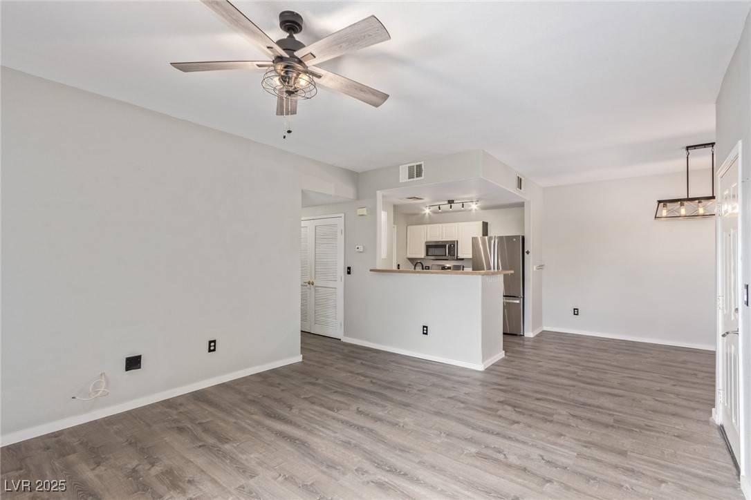 Las Vegas, NV 89166,8250 N Grand Canyon DR #1084