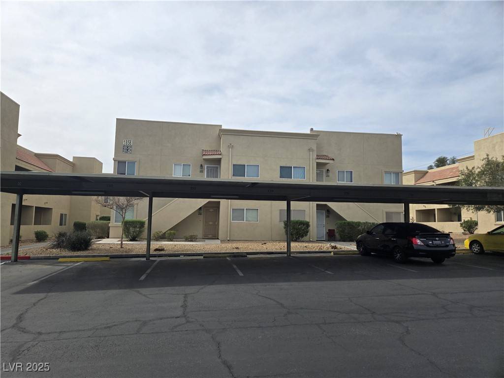 Las Vegas, NV 89108,1858 N Decatur BLVD #204