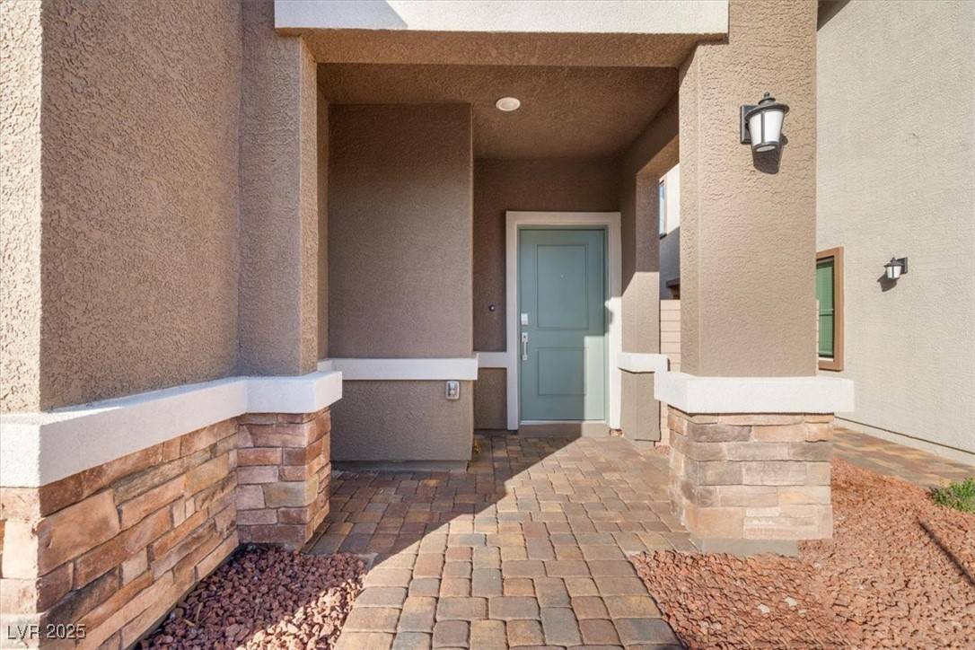 Henderson, NV 89011,377 Isla Enclave WAY