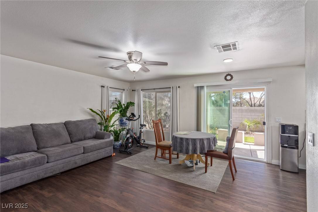 Las Vegas, NV 89148,10103 Flagstaff Butte AVE