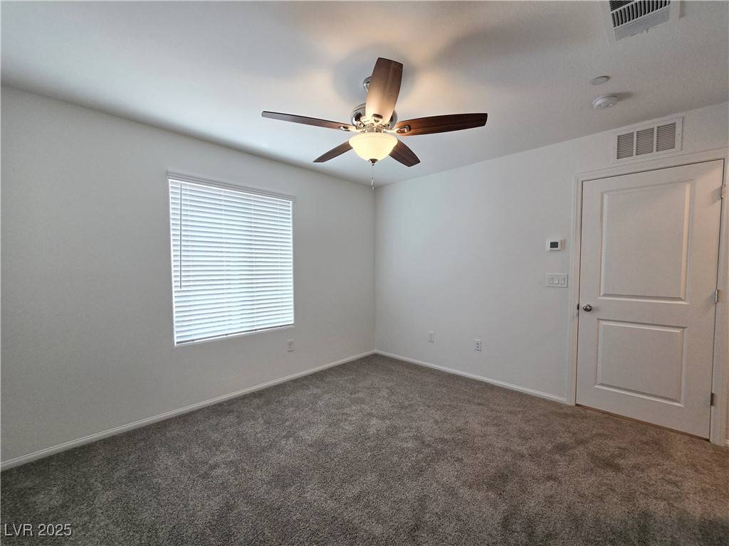 Las Vegas, NV 89148,5717 Crenellated ST