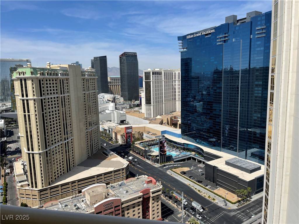Las Vegas, NV 89109,135 E Harmon AVE #3217