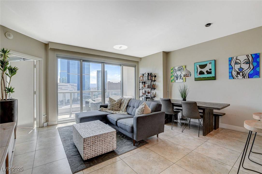 Las Vegas, NV 89109,222 Karen AVE #1804