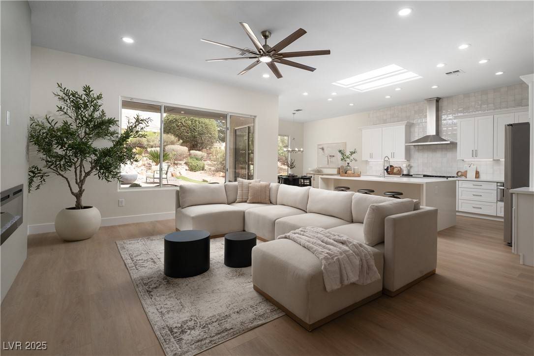 Henderson, NV 89052,1624 Preston Park DR