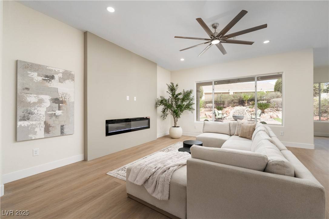 Henderson, NV 89052,1624 Preston Park DR