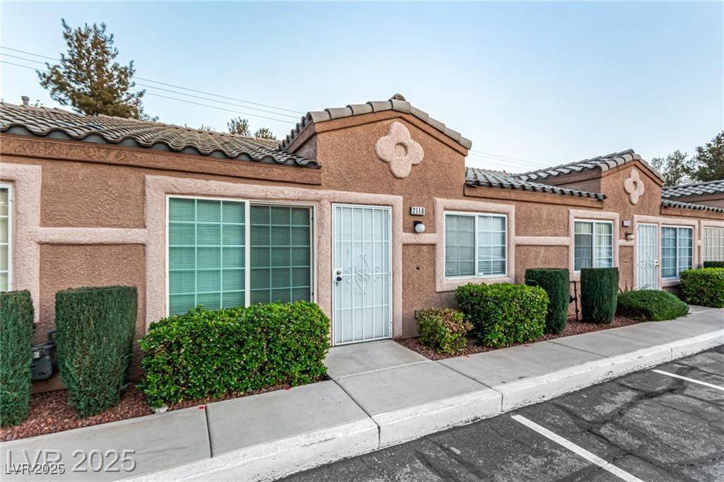Las Vegas, NV 89106,2110 Sleepy CT