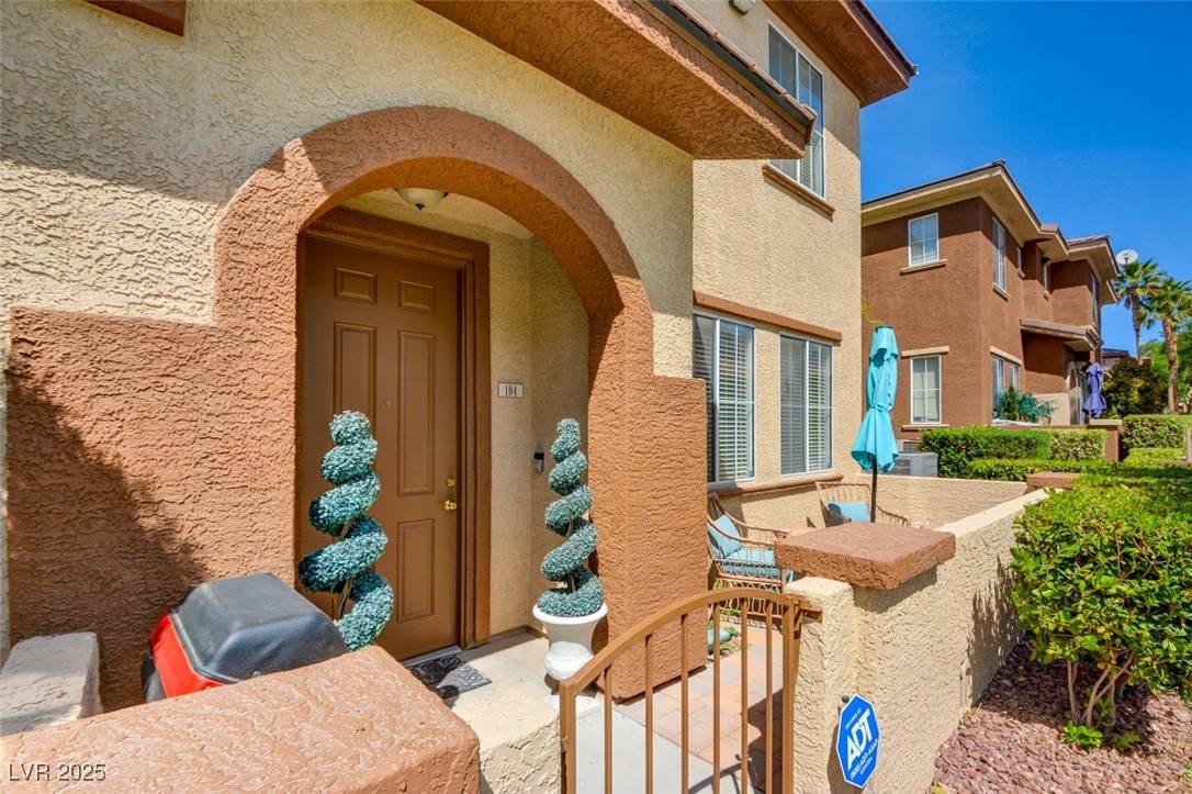 Las Vegas, NV 89129,3840 Belle Glade ST #104