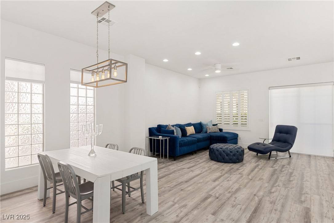 Las Vegas, NV 89145,9228 Whitekirk PL