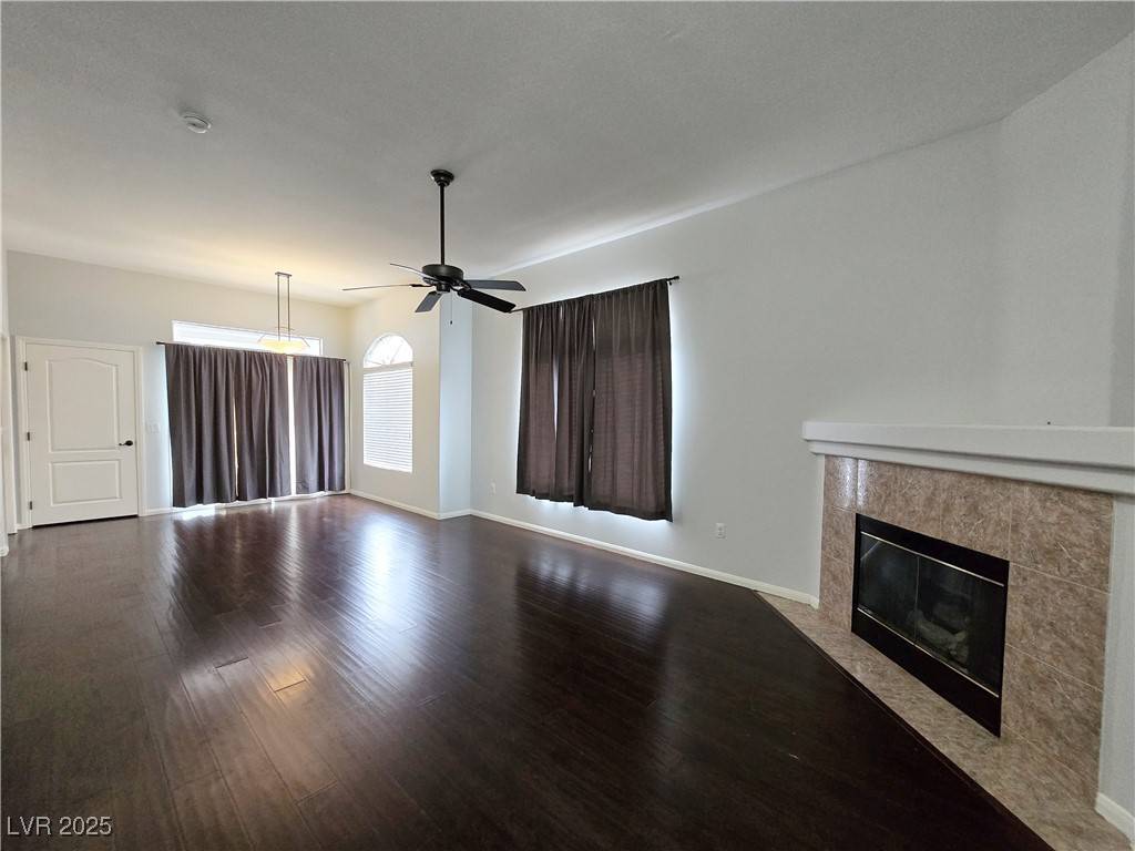 Henderson, NV 89052,700 Carnegie ST #311