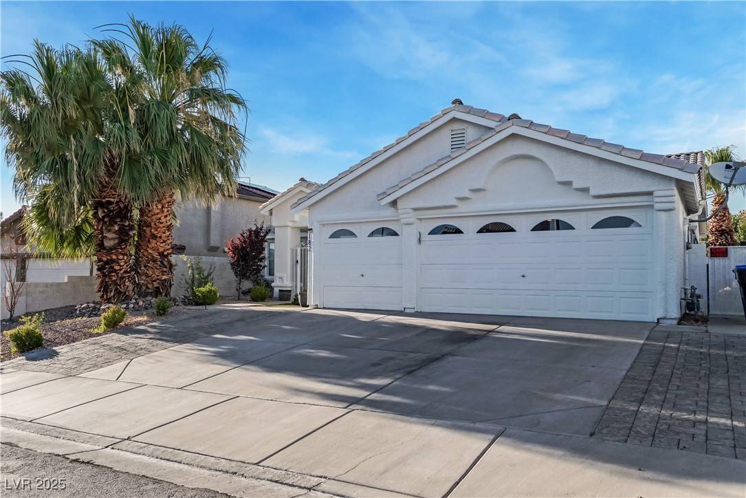 Henderson, NV 89015,182 Horizon View DR