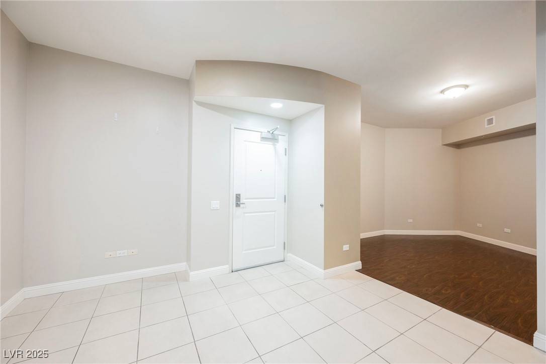 Las Vegas, NV 89102,200 W Sahara AVE #1810