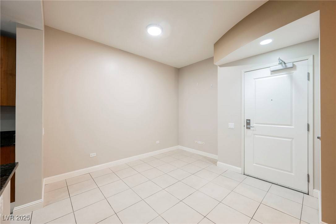 Las Vegas, NV 89102,200 W Sahara AVE #1810