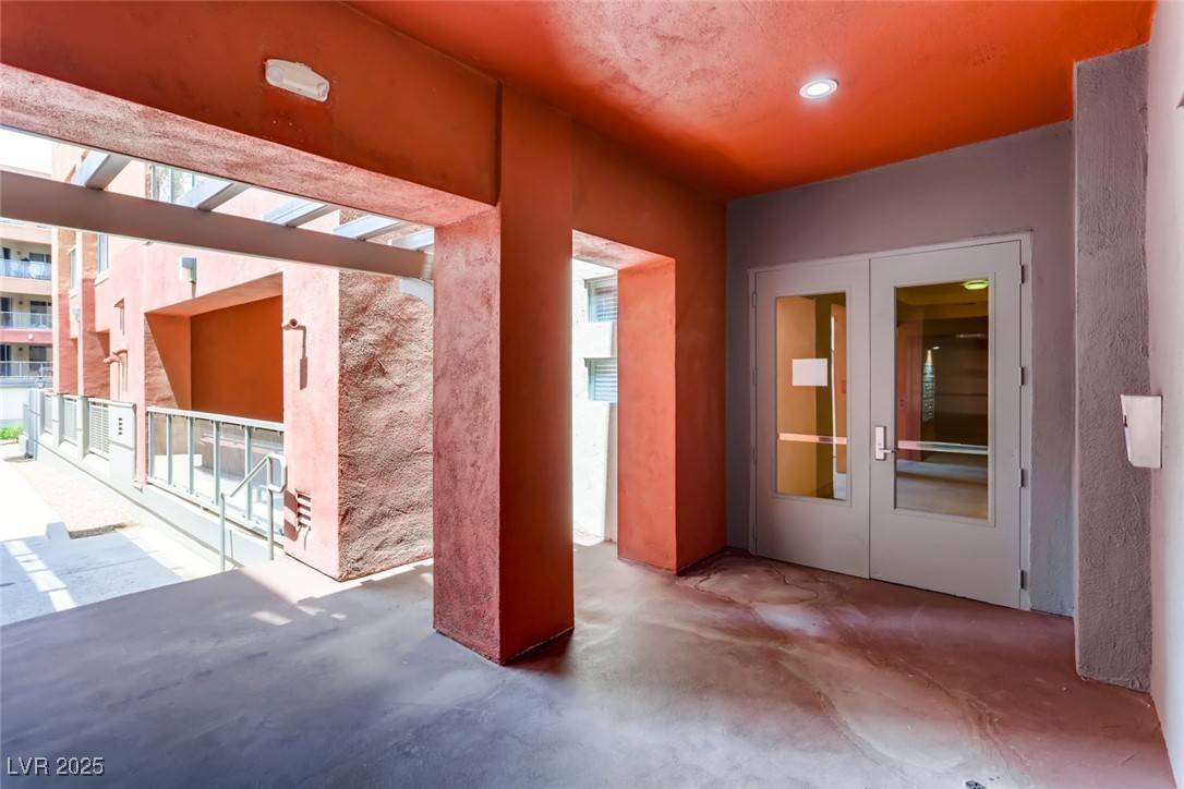 Las Vegas, NV 89123,75 E Agate AVE #204