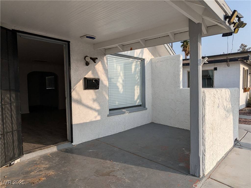Las Vegas, NV 89101,416 S 11th ST