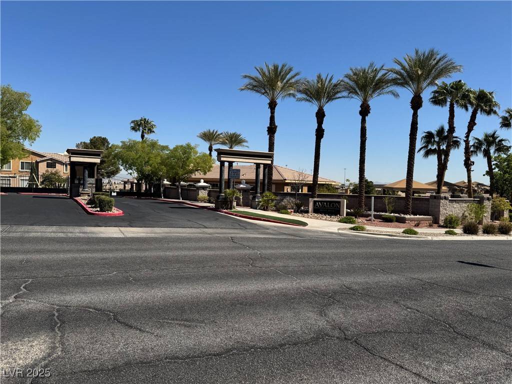 Henderson, NV 89052,2900 Sunridge Heights Pkwy #816