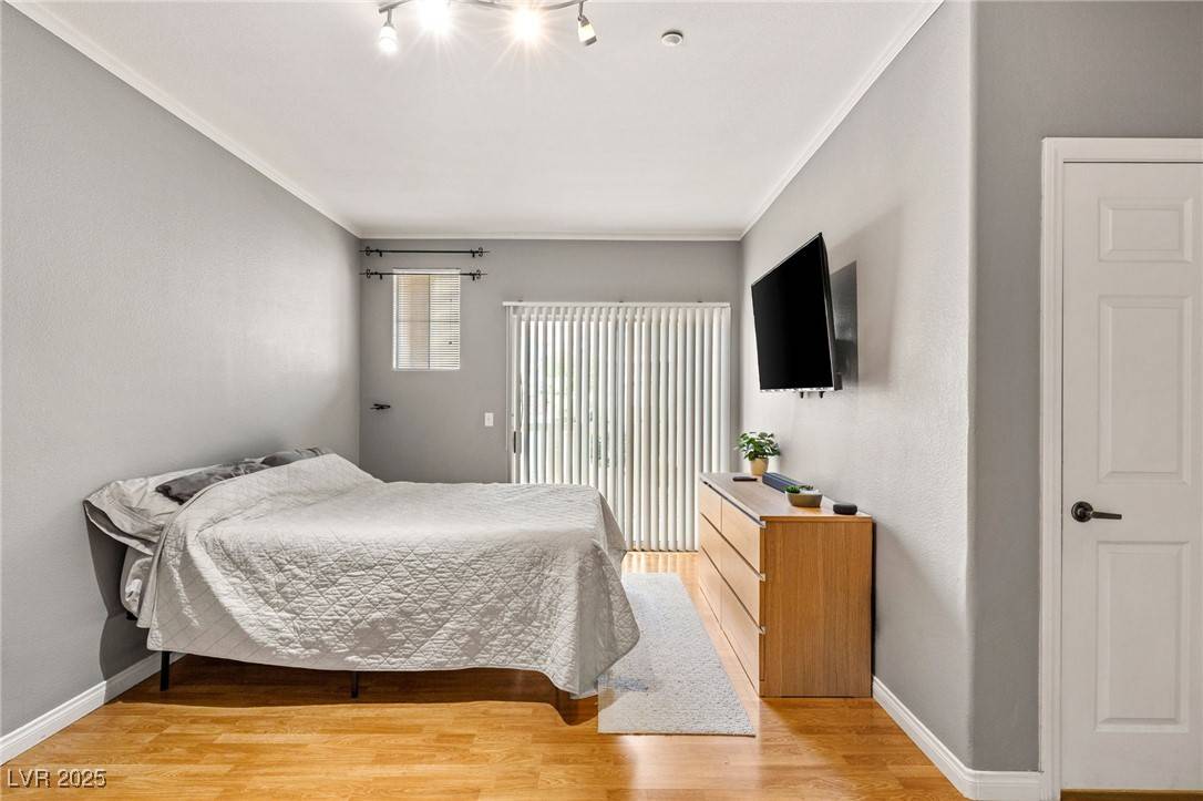North Las Vegas, NV 89031,5855 Valley DR #1080