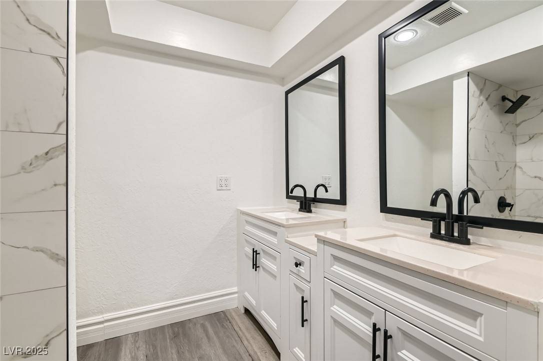 Las Vegas, NV 89121,3310 Heritage PL