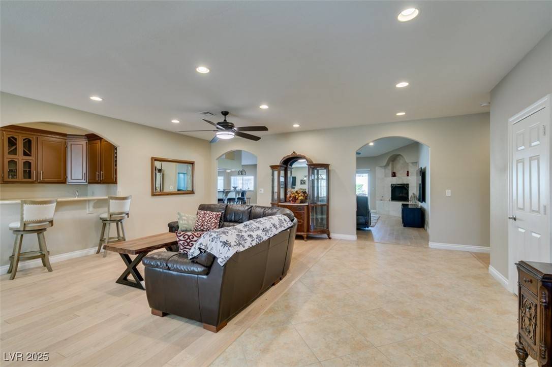 Las Vegas, NV 89117,1341 Marina Del Rey CT