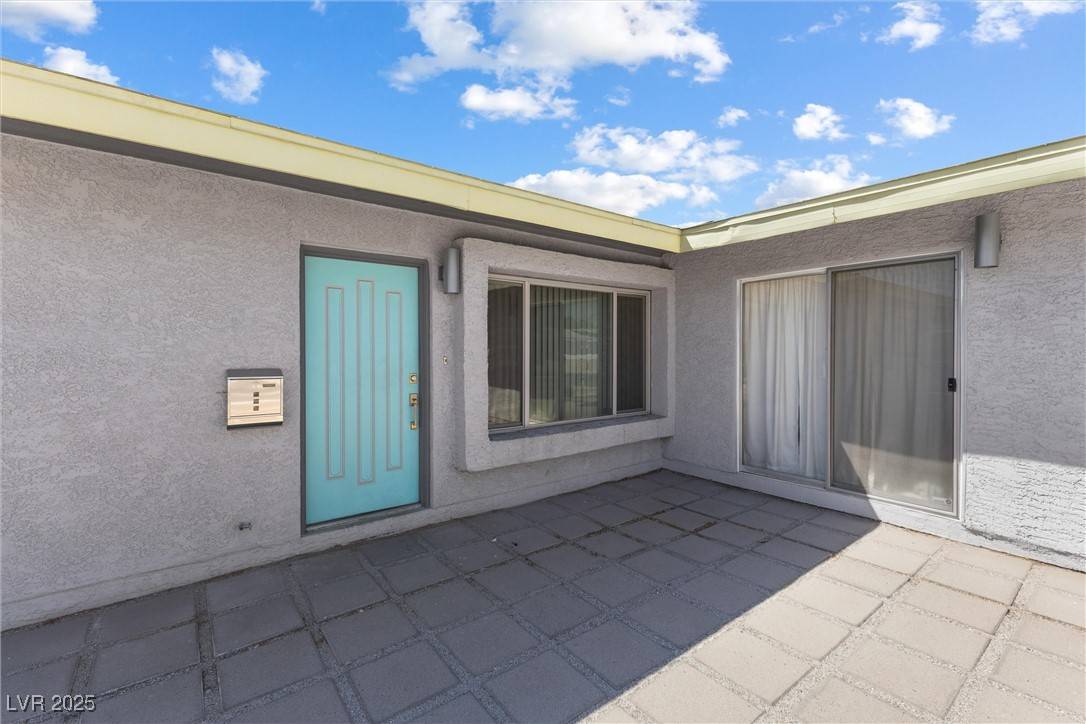 Las Vegas, NV 89169,2205 Sombrero DR
