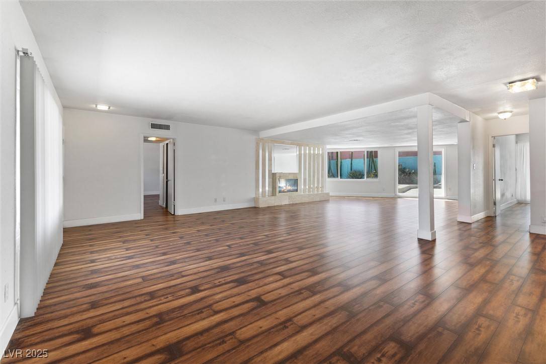 Las Vegas, NV 89169,2205 Sombrero DR