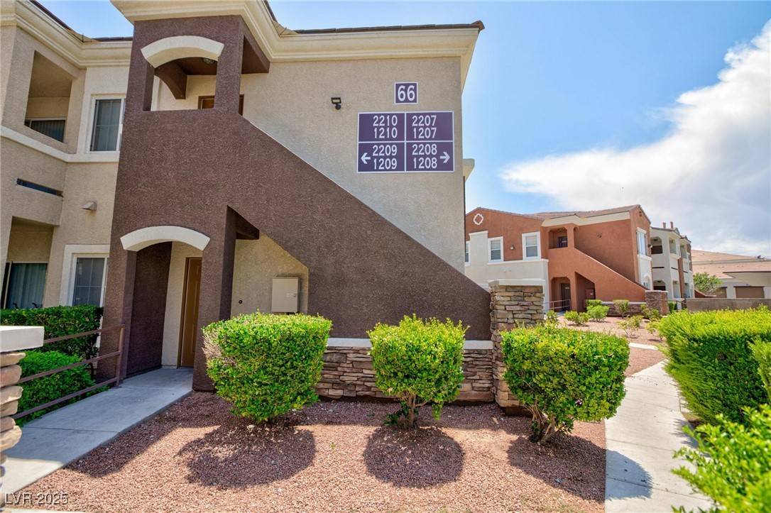 Las Vegas, NV 89149,9303 GILCREASE AVE #2210