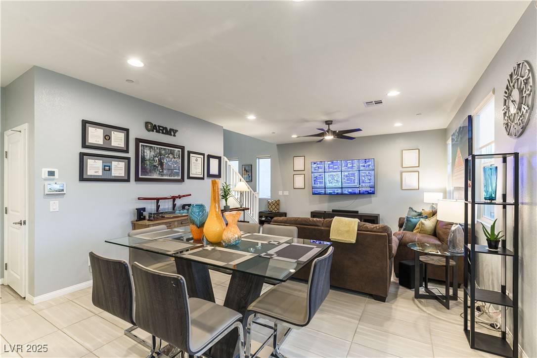 Las Vegas, NV 89166,10372 Thurso AVE