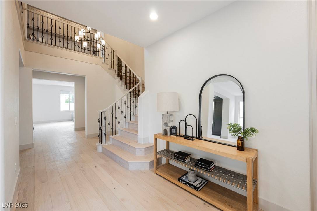 Las Vegas, NV 89144,516 Pinnacle Heights LN