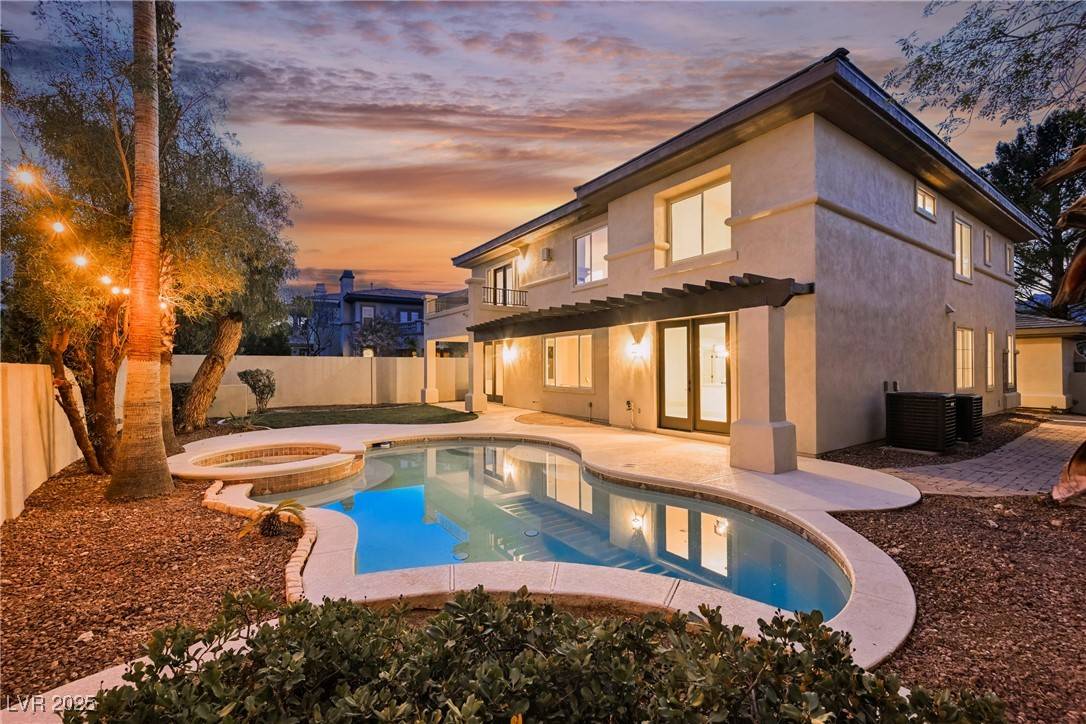 Las Vegas, NV 89144,516 Pinnacle Heights LN