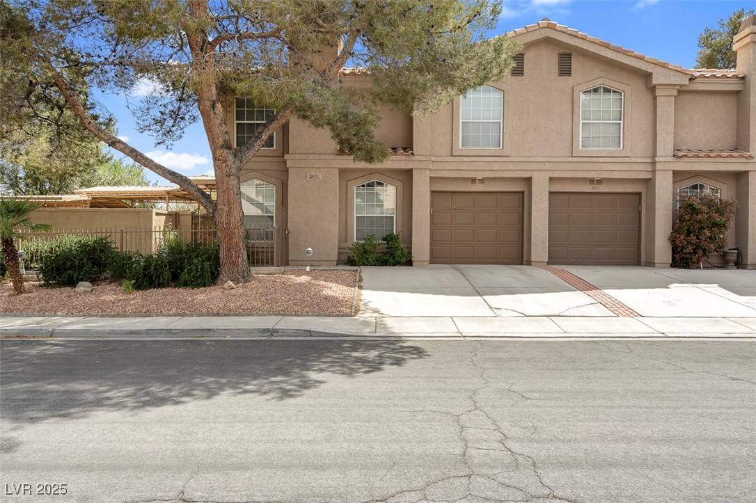 Henderson, NV 89074,2835 Lone Cliff DR