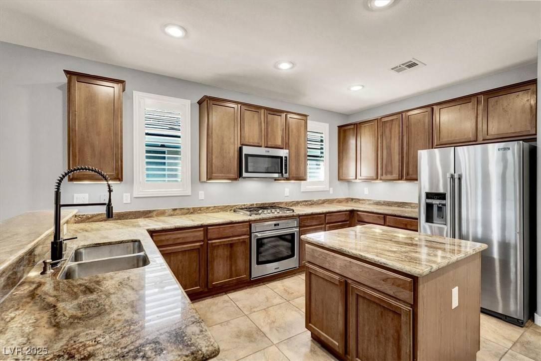 Las Vegas, NV 89166,7806 Sundial Peak ST