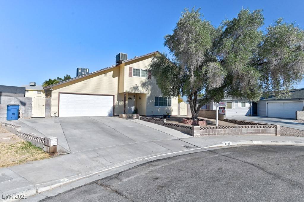 Las Vegas, NV 89121,4138 Toronto CIR