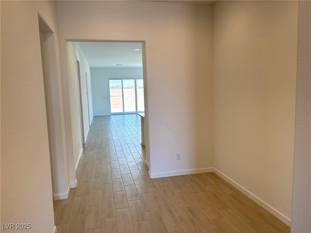 Pahrump, NV 89061,5672 E Badlands LN