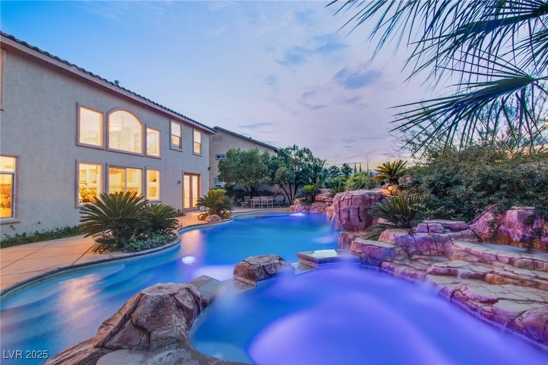 Las Vegas, NV 89143,8808 Tierra Hope CT