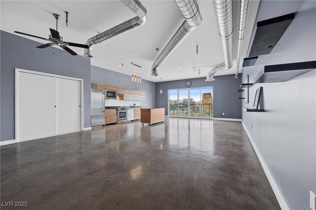 Las Vegas, NV 89101,200 Hoover AVE #812