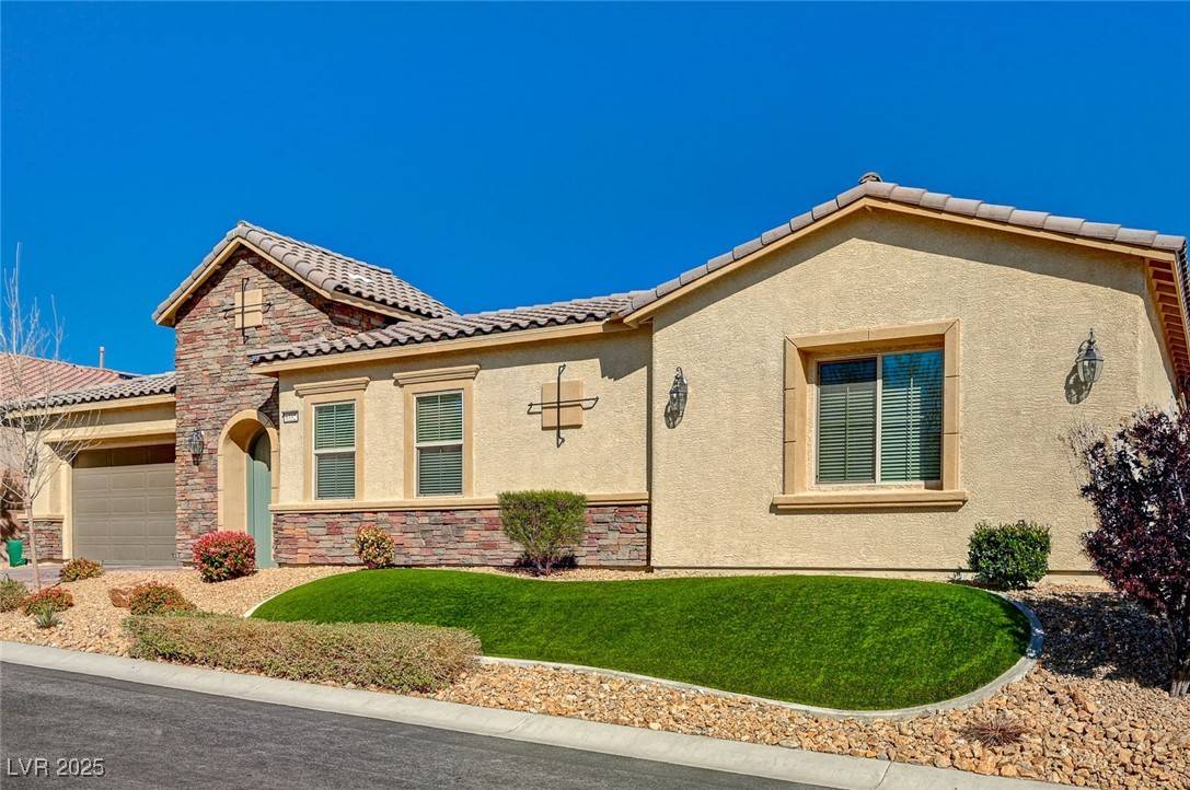 Las Vegas, NV 89149,6332 Cascade Range ST