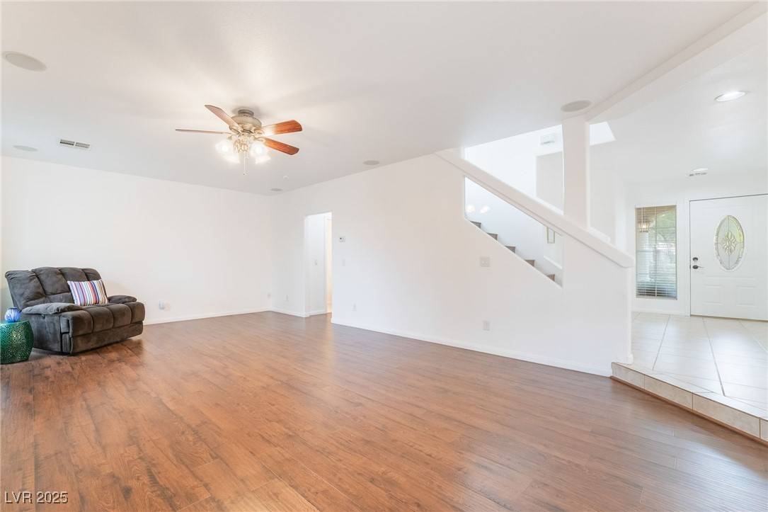 Henderson, NV 89052,810 Socorro Song LN