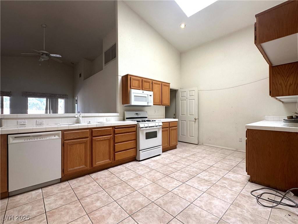 Henderson, NV 89011,632 Hitchen Post DR