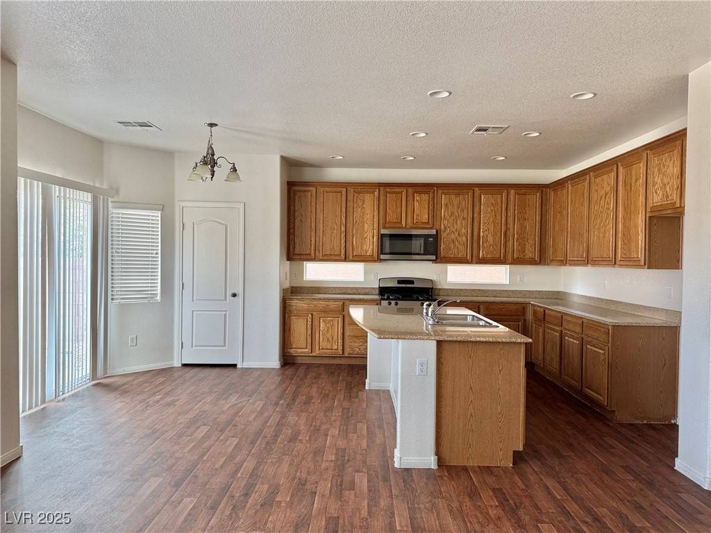 North Las Vegas, NV 89032,108 Spur Ranch AVE