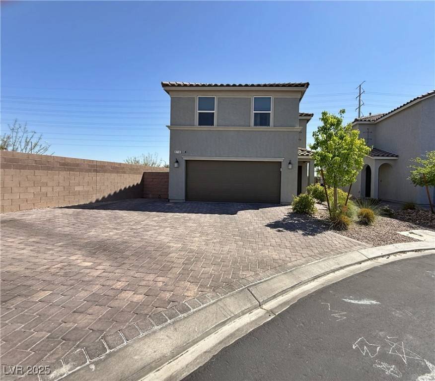 Las Vegas, NV 89113,8710 Beverly Grove CT