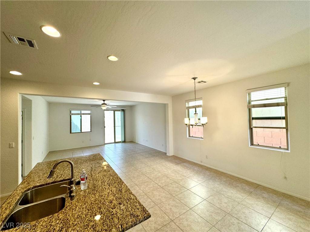 Las Vegas, NV 89117,7253 Blooming Jasmine AVE