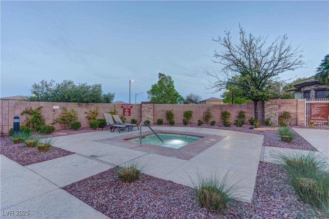 Las Vegas, NV 89166,10422 Prairie Mountain AVE