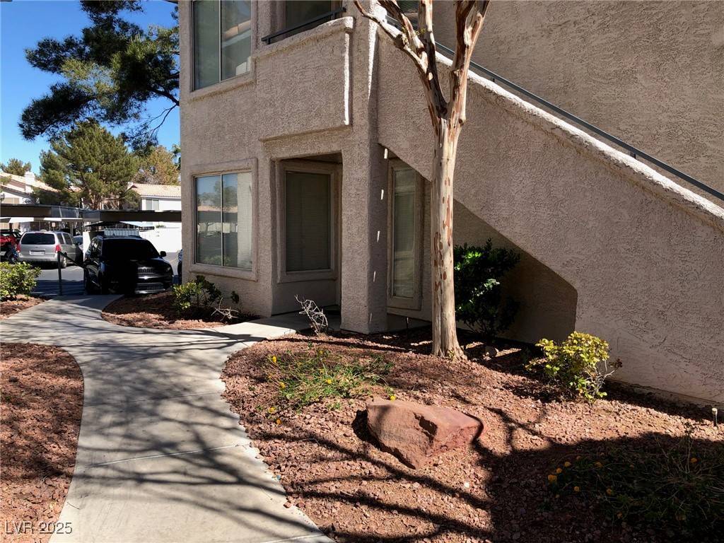 Las Vegas, NV 89120,3041 Casey DR #101