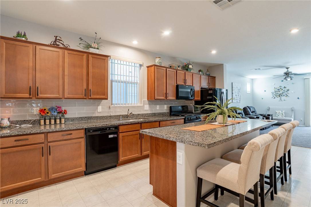 North Las Vegas, NV 89081,6317 Highledge ST