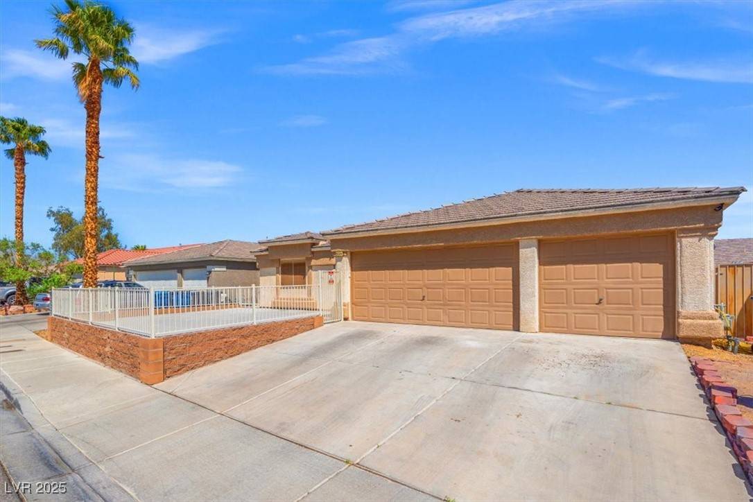 North Las Vegas, NV 89031,5224 Red Vine ST