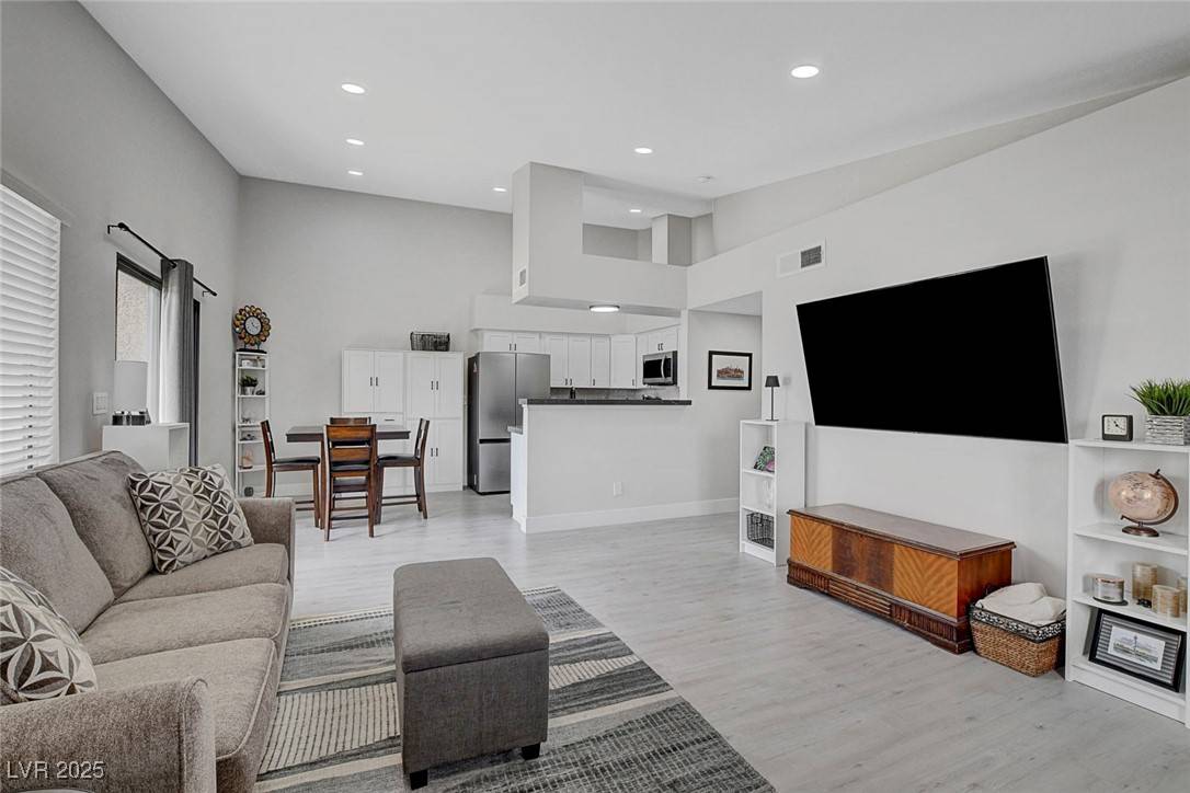 Henderson, NV 89014,1575 W Warm Springs RD #1124