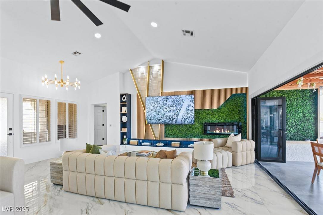 Las Vegas, NV 89134,2652 Golfside DR