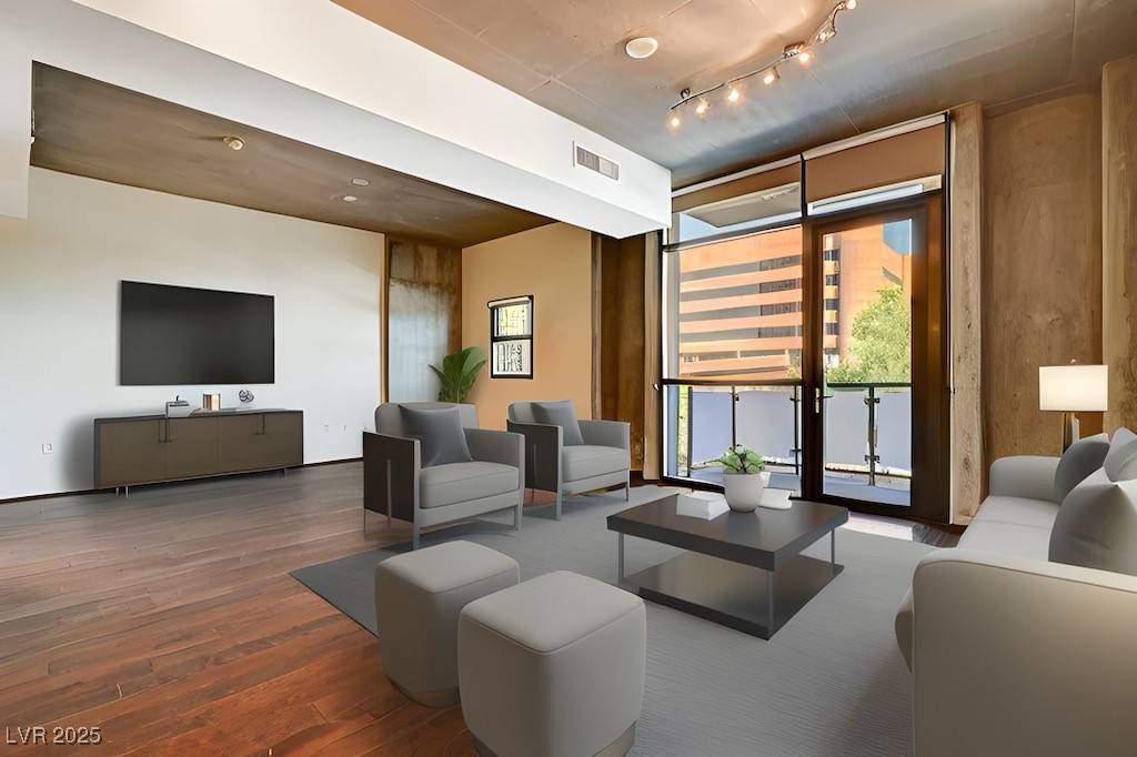 Las Vegas, NV 89101,353 E Bonneville AVE #181/281